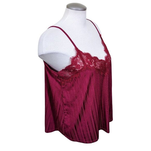 Womens XL Lace Trim Y2K Style Camisole Tank Top Sleeveless Cami Red Textured - Picture 3 of 8